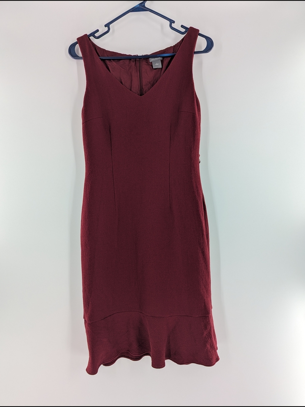 Ann Taylor Sleeveless V-Neck Midi Dress Cocktail Feminine 6 Red Formal Coquette